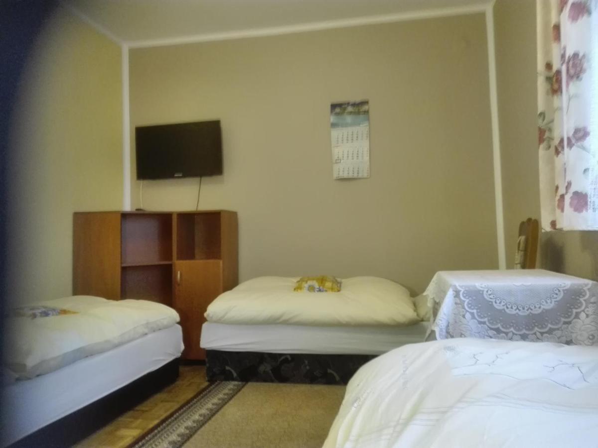 Noclegi16 Bed and breakfast